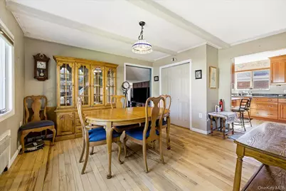 34 Seabreeze Road, Massapequa, NY 11758 - Photo 12