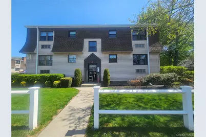 1325 Broadway #S21, Hewlett, NY 11557 - Photo 2