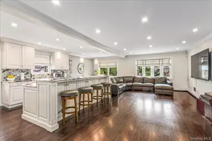 138-39 11th Ave, Whitestone, NY 11357 - Photo 4