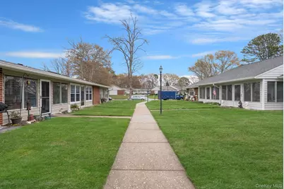 265 Newcastle Court #B, Ridge, NY 11961 - Photo 4