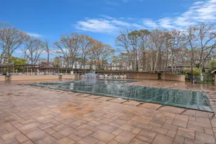 265 Newcastle Ct, Ridge, NY 11961 - Photo 34