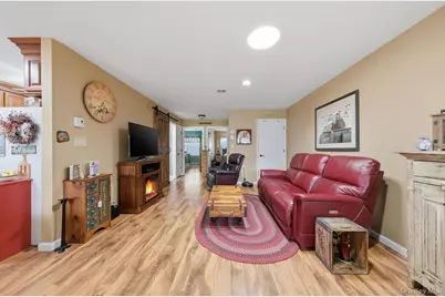 265 Newcastle Court #B, Ridge, NY 11961 - Photo 8