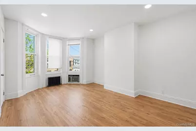 6508 Cooper Avenue, Glendale, NY 11385 - Photo 28