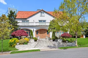 1-18 Malba Dr, Whitestone, NY 11357 - Photo 42
