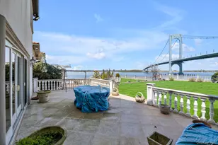 1-18 Malba Dr, Whitestone, NY 11357 - Photo 32