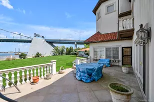 1-18 Malba Dr, Whitestone, NY 11357 - Photo 32