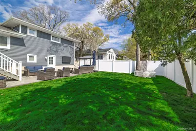 17 6th Avenue, Massapequa Park, NY 11762 - Photo 26