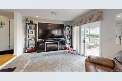 53 Coolidge Avenue, Amityville, NY 11701 - Photo 6