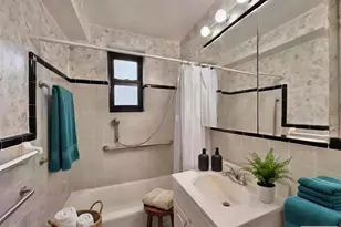 141-10 25th Rd, Flushing, NY 11354 - Photo 10