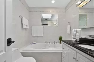 795 Herman Ave, Franklin Square, NY 11010 - Photo 20