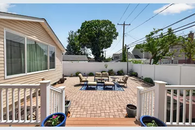 795 Herman Avenue, Franklin Square, NY 11010 - Photo 26
