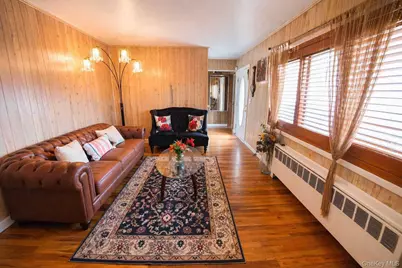 65 Cheshire Road, Bethpage, NY 11714 - Photo 8