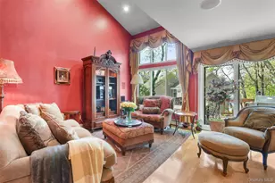 27 Top of the Ridge, Mamaroneck, NY 10543 - Photo 6