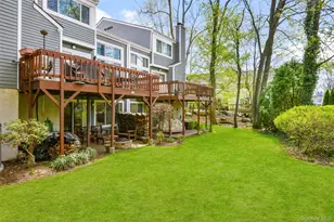 27 Top of the Ridge, Mamaroneck, NY 10543 - Photo 24