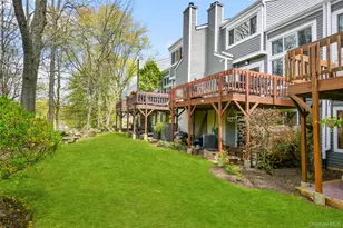 27 Top of the Ridge, Mamaroneck, NY 10543 - Photo 26