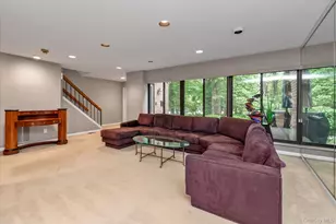41 Spring Hollow, Roslyn, NY 11576 - Photo 4