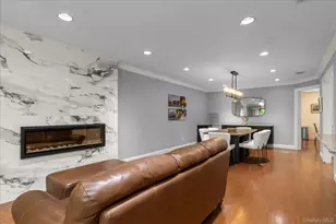 62 Wimbledon Dr, Roslyn, NY 11576 - Photo 12