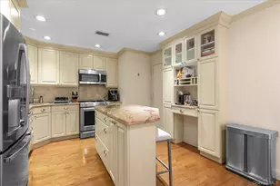 62 Wimbledon Dr, Roslyn, NY 11576 - Photo 4