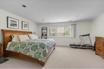 62 Wimbledon Drive, Roslyn, NY 11576 - Photo 16