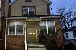 141-41 255th St, Rosedale, NY 11422 - Photo 2