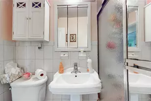 79-20 Kneeland Ave, Elmhurst, NY 11373 - Photo 16