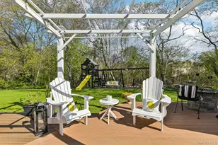 41 Orchid Rd, Patchogue, NY 11772 - Photo 32