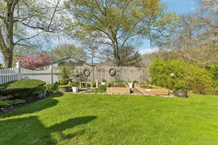41 Orchid Rd, Patchogue, NY 11772 - Photo 34