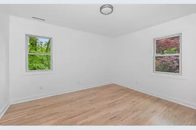 24 Country Road, Mamaroneck, NY 10543 - Photo 14