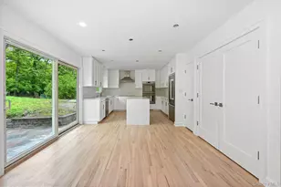24 Country Rd, Mamaroneck, NY 10543 - Photo 6