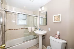 53 Lawrence Pl, New Rochelle, NY 10801 - Photo 14