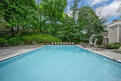 1102 Pondside Drive, White Plains, NY 10607 - Photo 28