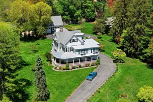 89 Duck Pond Rd, Glen Cove, NY 11542 - Photo 36