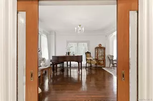 89 Duck Pond Rd, Glen Cove, NY 11542 - Photo 6