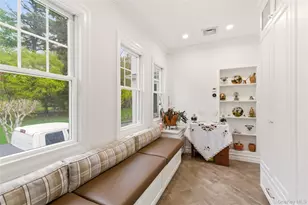 89 Duck Pond Rd, Glen Cove, NY 11542 - Photo 12