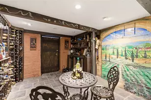 89 Duck Pond Rd, Glen Cove, NY 11542 - Photo 32