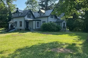165 S Cross Rd, Staatsburg, NY 12580 - Photo 2
