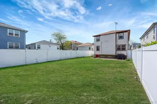 10-10 Bay 25th St, Far Rockaway, NY 11691 - Photo 28