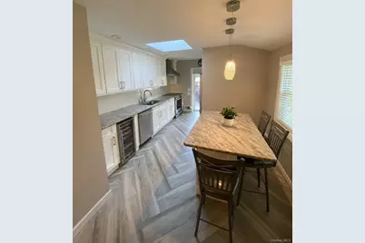 21 Kevin Road, Commack, NY 11725 - Photo 4