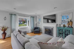 113 Roosevelt Ave, Islip, NY 11751 - Photo 4