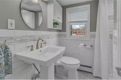 113 Roosevelt Avenue, Islip, NY 11751 - Photo 16