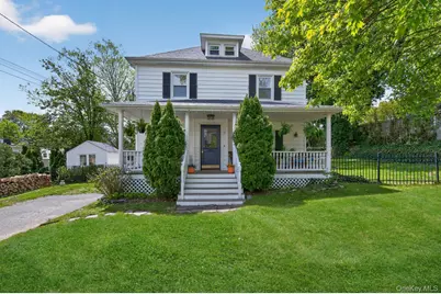 17 Riggs Place, Locust Valley, NY 11560 - Photo 2