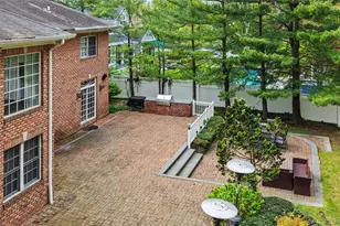 12 Chauncey Pl, Woodbury, NY 11797 - Photo 30