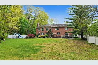 12 Chauncey Place, Woodbury, NY 11797 - Photo 32