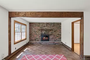 22 Baylis Pl, Syosset, NY 11791 - Photo 16