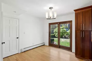 22 Baylis Pl, Syosset, NY 11791 - Photo 14
