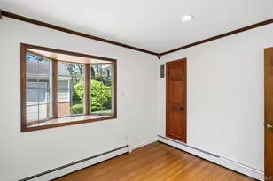 22 Baylis Pl, Syosset, NY 11791 - Photo 20
