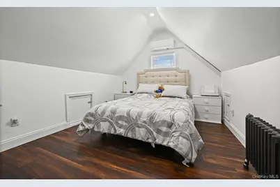 6 Dubonnet Road, Valley Stream, NY 11581 - Photo 12