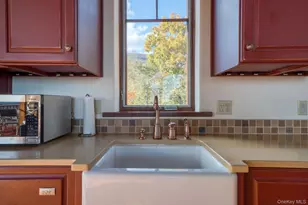 21 Ori's View Dr, Saugerties, NY 12477 - Photo 8