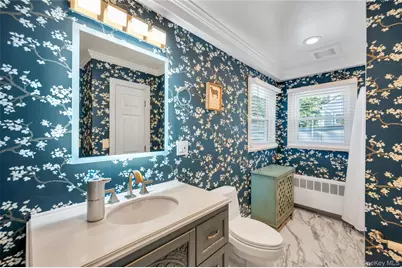 151 Poppy Avenue, Franklin Square, NY 11010 - Photo 38