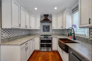 151 Poppy Ave, Franklin Square, NY 11010 - Photo 22